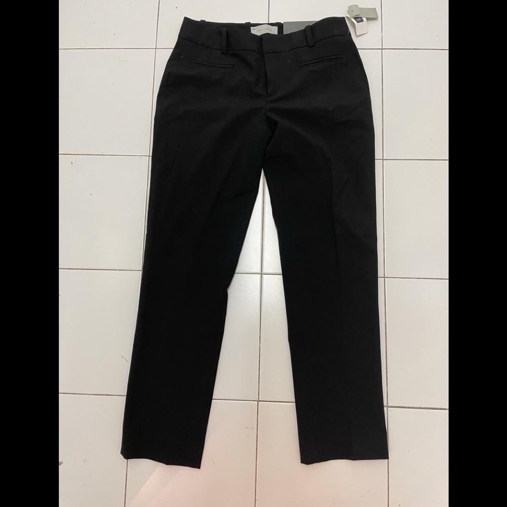 Black cropped pants